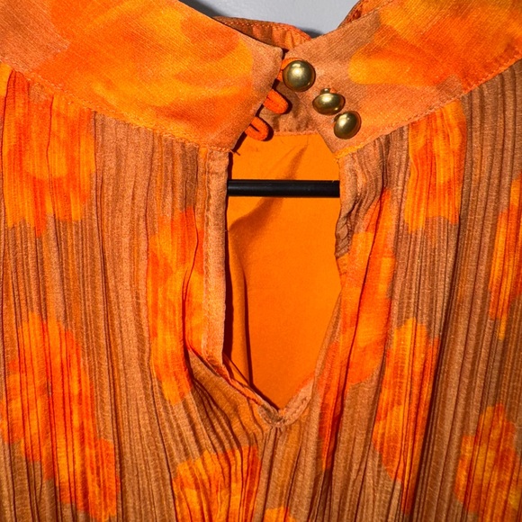 ❌SOLD❌ L'ATISTE Vibrant Orange Long Sleeve Dress - Picture 6 of 8